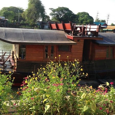 Ayothaya Riverside House Phra Nakhon Si Ayutthaya Exterior foto